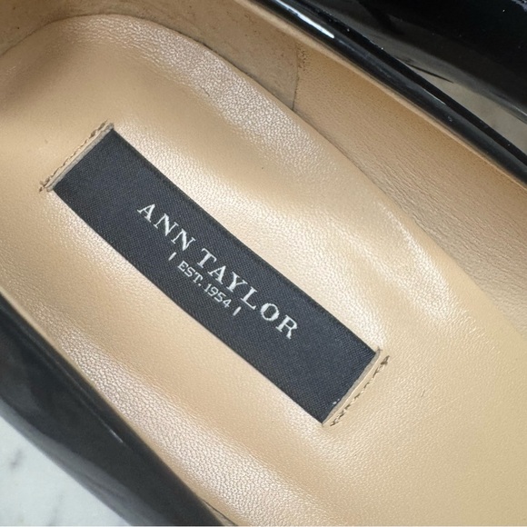 Ann Taylor size 8.5 Black Patent Leather Heels shoes Career pumps - Picture 3 of 8